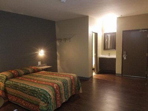 Travel Time Motel image 4